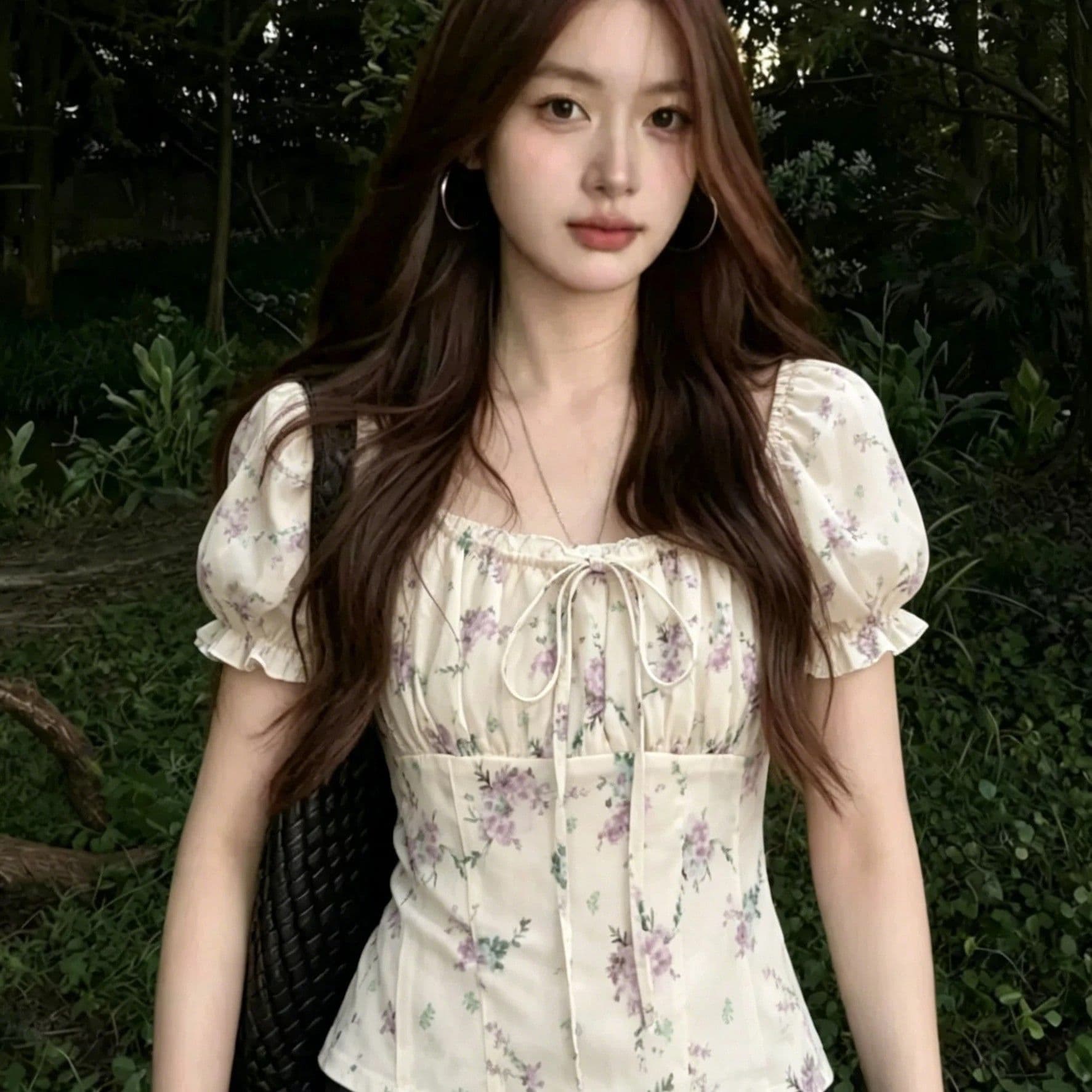 프랑스식 달콤함 꽃무늬 거품 소매 광장 칼라 반팔 여성 셔츠 여름 몸매 가꾸기 슬림해 보이는 허리 수축 작은 셔츠 레이스업 맨위 상세 이미지 4