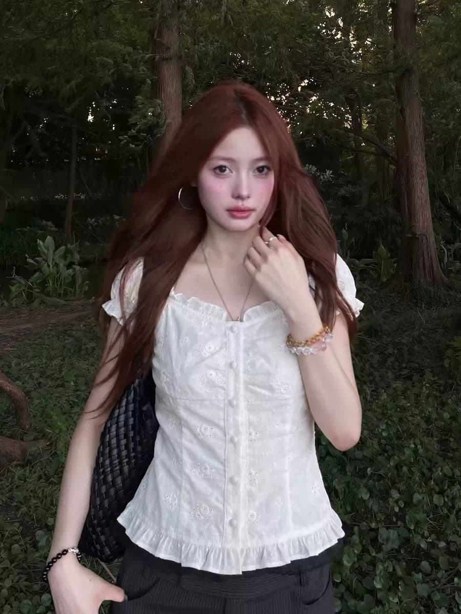 프랑스식 달콤함 작은 날다 소매 프릴 자수 여성 셔츠 핫걸 몸매 가꾸기 허리 수축 반팔 부드러운 다용도 맨위 여름 상세 이미지 5