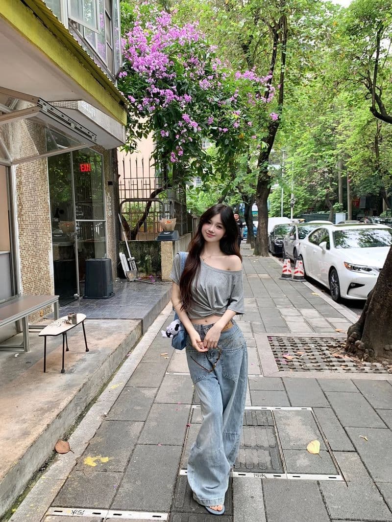 달콤한 매운맛 바람 비스듬한 칼라 오프숄더 핫걸 쇼트 스타일 이슬 뼈의 맨위 한 부서 ins 여름 신제품 다용도 회색 캐주얼 티셔츠 상세 이미지 7