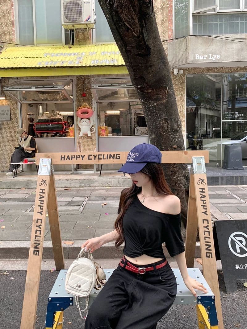 달콤한 매운맛 바람 비스듬한 칼라 오프숄더 핫걸 쇼트 스타일 이슬 뼈의 맨위 한 부서 ins 여름 신제품 다용도 회색 캐주얼 티셔츠 상세 이미지 11