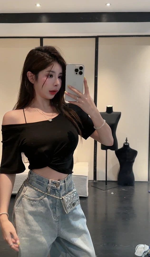 달콤한 매운맛 바람 비스듬한 칼라 오프숄더 핫걸 쇼트 스타일 이슬 뼈의 맨위 한 부서 ins 여름 신제품 다용도 회색 캐주얼 티셔츠 상세 이미지 18
