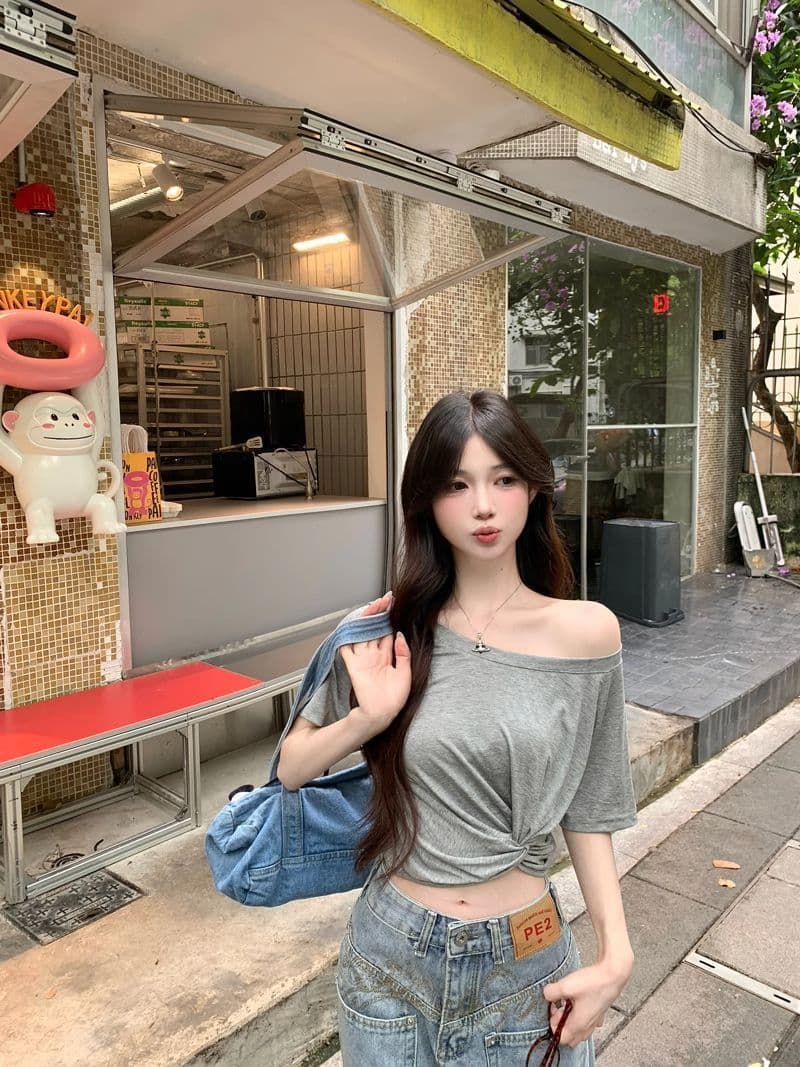 달콤한 매운맛 바람 비스듬한 칼라 오프숄더 핫걸 쇼트 스타일 이슬 뼈의 맨위 한 부서 ins 여름 신제품 다용도 회색 캐주얼 티셔츠 상세 이미지 20