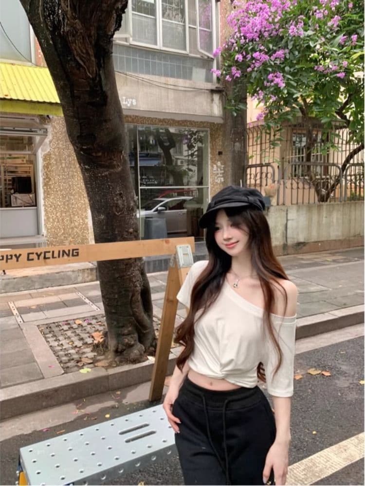 달콤한 매운맛 바람 비스듬한 칼라 오프숄더 핫걸 쇼트 스타일 이슬 뼈의 맨위 한 부서 ins 여름 신제품 다용도 회색 캐주얼 티셔츠 상세 이미지 23