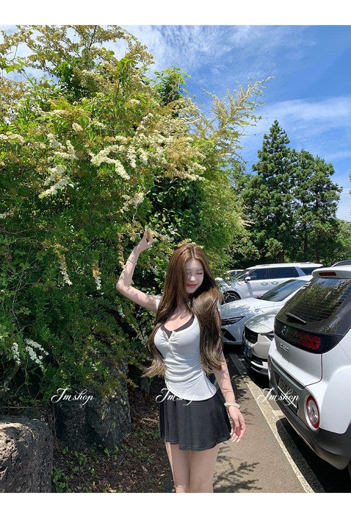 양모 대 u 칼라 비스듬한 진자 허리 수축 핫걸 단추 티셔츠 순수한 욕망 행침 목 니트 슬립 플리츠 스커트 여름 투피스 세트 상세 이미지 19