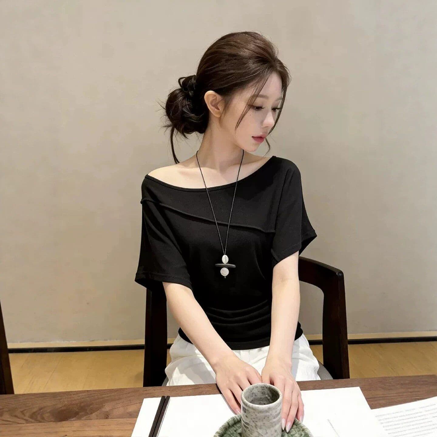 220 그램 물 부드러운 면 95 면 5 암모니아 Lun 미니멀리즘 바람 오프숄더 반팔 티셔츠 여성 여름 꼬집기 허리 디자인 센스 맨위 이미지 2