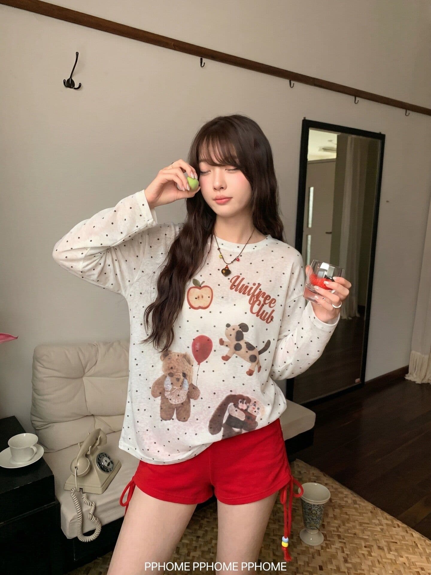 라이 경기 서울 재미있는 프린트 긴팔 티셔츠 블라우스 여성 여름 착용 가져 가라. 디자인 센스 레이스업 빨간색 반바지 투피스 세트 이미지 2