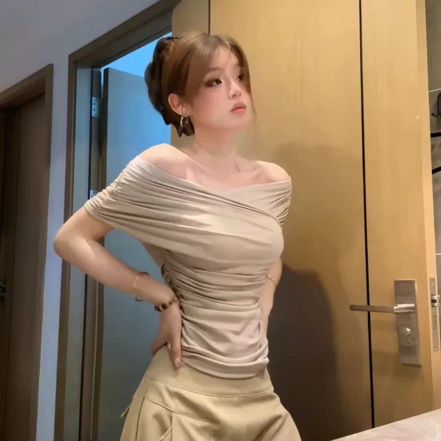 260 그램 사람들 면 디자인 센스 오프숄더 맨위 여성 여름 한 부서 펌프 Pleat 슬림해 보이는 반팔 몸매 가꾸기 핫걸 티셔츠