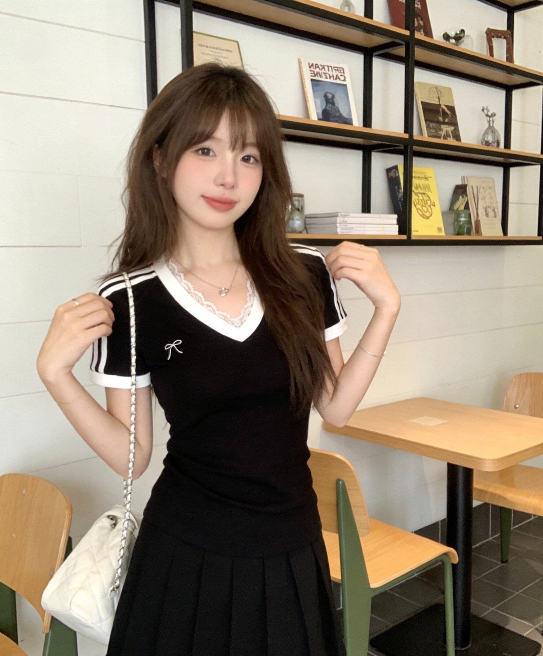 260 그램 사람들 면 레이스 레이스 V넥 반팔 티셔츠 여성 여름 새로운 긍정적 인 어깨 스트라이프 몸매 가꾸기 디스플레이 얇고 작은 맨위 상세 이미지 2