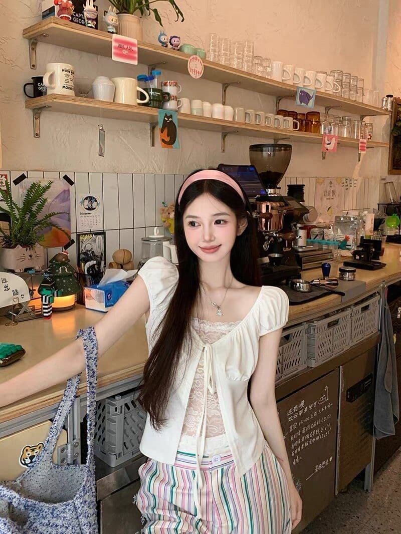 화이트 페이크 레이어드 레이스 조각 거품 소매 티셔츠 여성 여름 디자인 센스 작은 대중 레이스업 달콤한 매운맛 맨위 상세 이미지 5