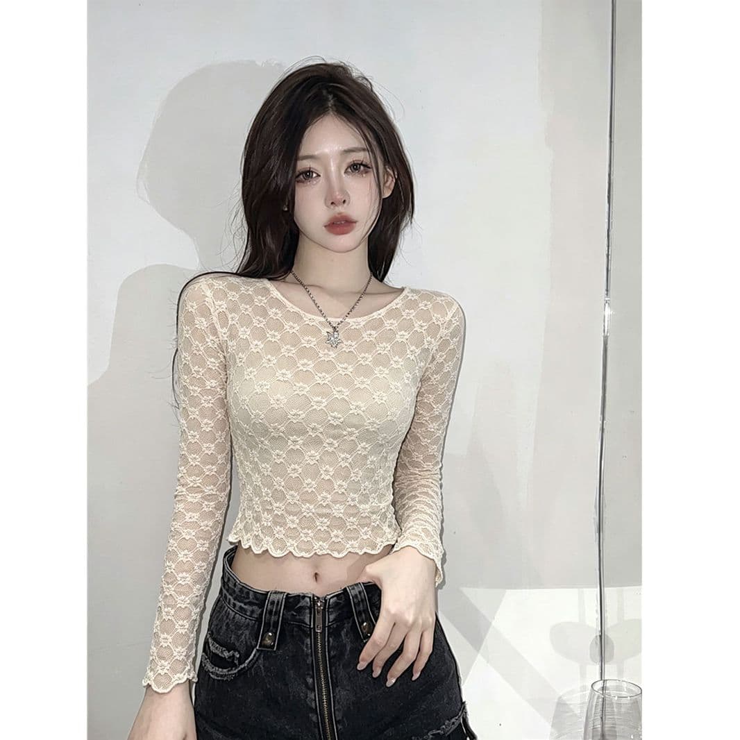 섹시함 핫걸 시스루 홀로우 아웃 몸매 가꾸기 긴팔 망사 티셔츠 여성 여름 디자인 센스 얇은 스타일 자외선 차단 맨위