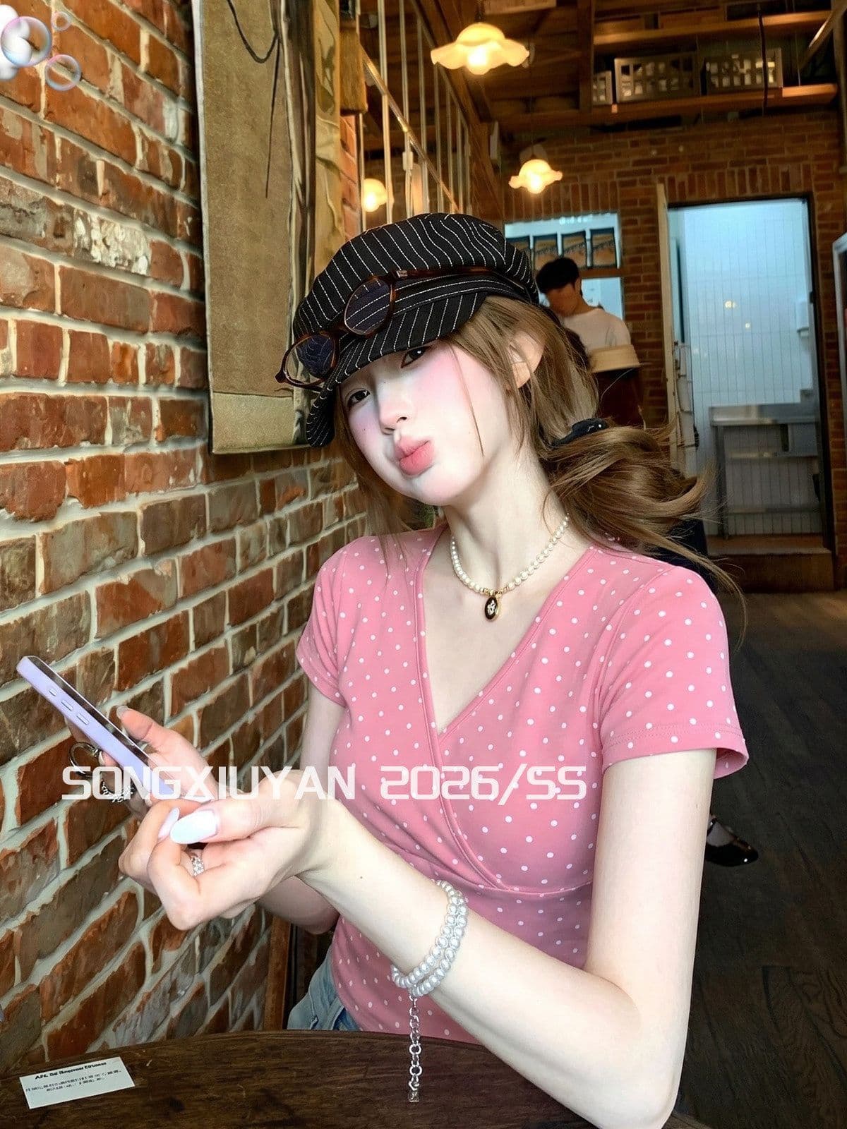 210 그램 좋은 면 도파민 달콤한 핫걸 도트 무늬 V넥 반팔 티셔츠 여성 여름 몸매 가꾸기 슬림해 보이는 작은 키 맨위 이미지 3