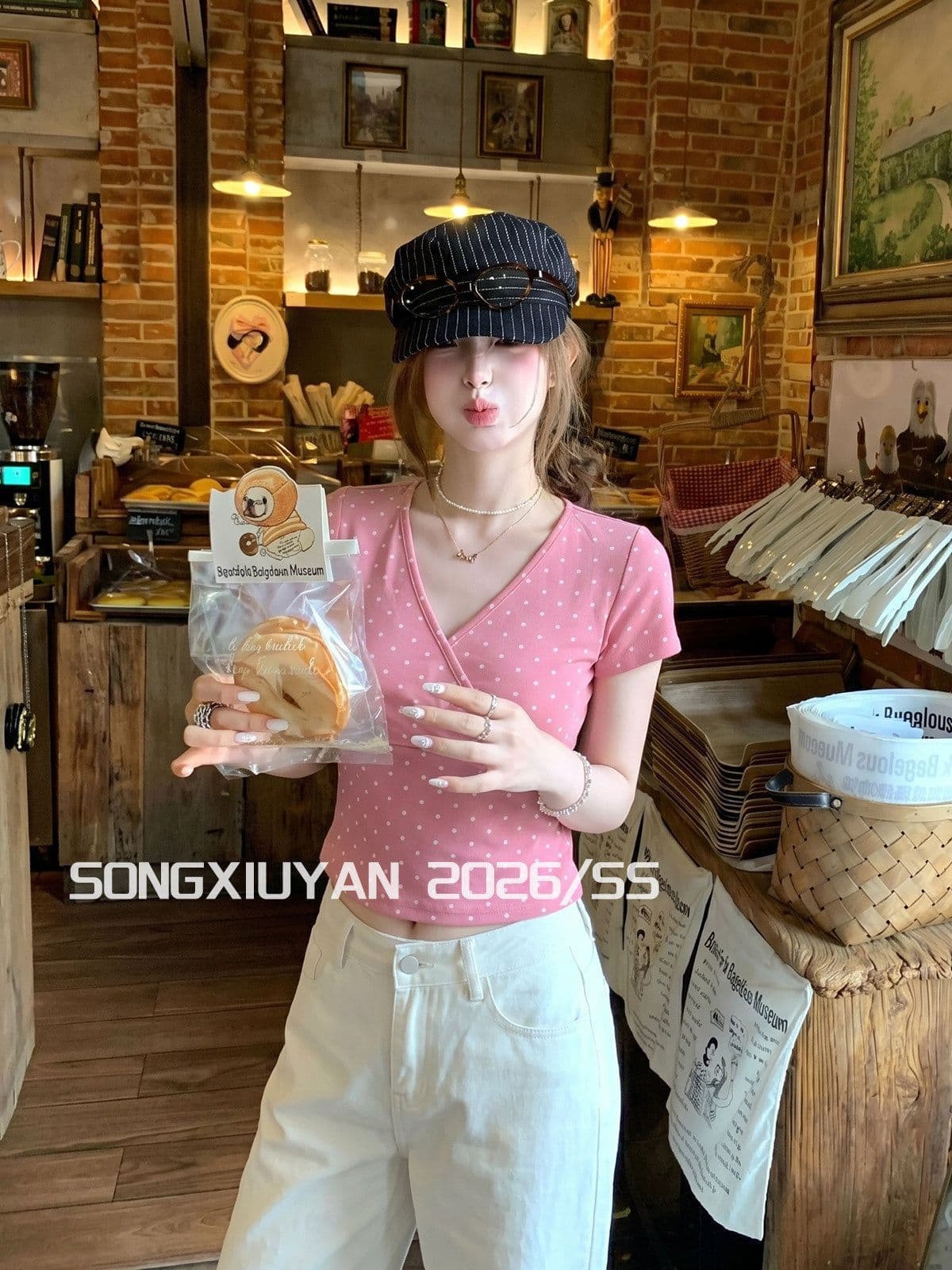 210 그램 좋은 면 도파민 달콤한 핫걸 도트 무늬 V넥 반팔 티셔츠 여성 여름 몸매 가꾸기 슬림해 보이는 작은 키 맨위 상세 이미지 2