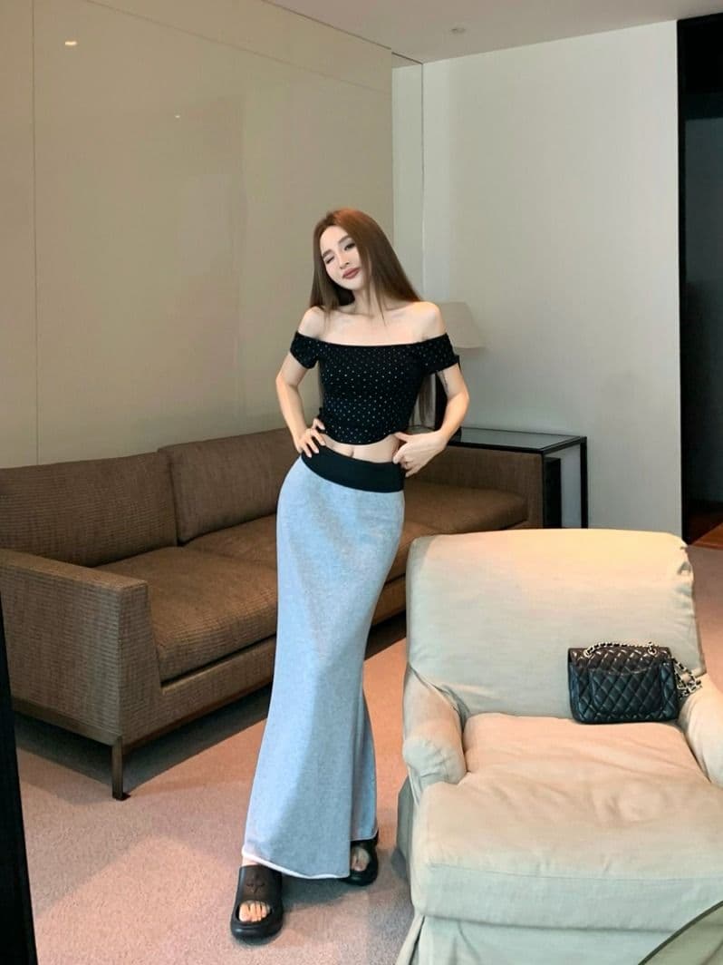 260 그램 사람들 면 모달 오프숄더 검정색 도트 무늬 프린트 몸매 가꾸기 슬림해 보이는 핫걸 백리스 쇼트 스타일 맨위 상세 이미지 3