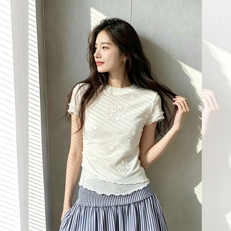 한 부서 부드러운 살구 색상 3 차원 꽃 긍정적 인 어깨 반팔 티셔츠 여성 Tulle 목이버섯 레이스 쇼트 스타일 맨위 이미지 2