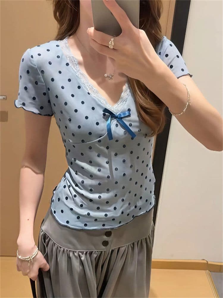 이중층 메시 원단 식물 플러시 한 부서 도트 무늬 레이스 V넥 짧은 티셔츠 여성 여름 몸매 가꾸기 슬림해 보이는 나비 매듭 맨위 이미지 2