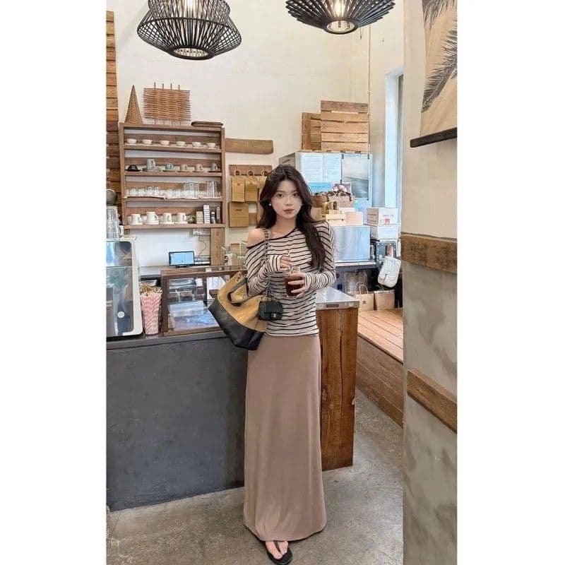 작은 대중 섹시함 느긋한 바람 레트로 스트라이프 비스듬한 어깨 긴팔 몸매 가꾸기 슬림해 보이는 티셔츠 여성 셔츠 여성 상세 이미지 3