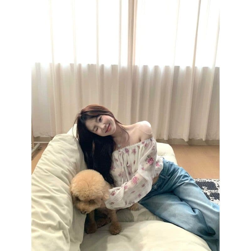 현대 그리드 프린트 낭만주의 바람 펌프 로프 오프숄더 꽃무늬 긴팔 맨위 여성 여름 오프숄더 쇼트 스타일 맨위 이미지 5