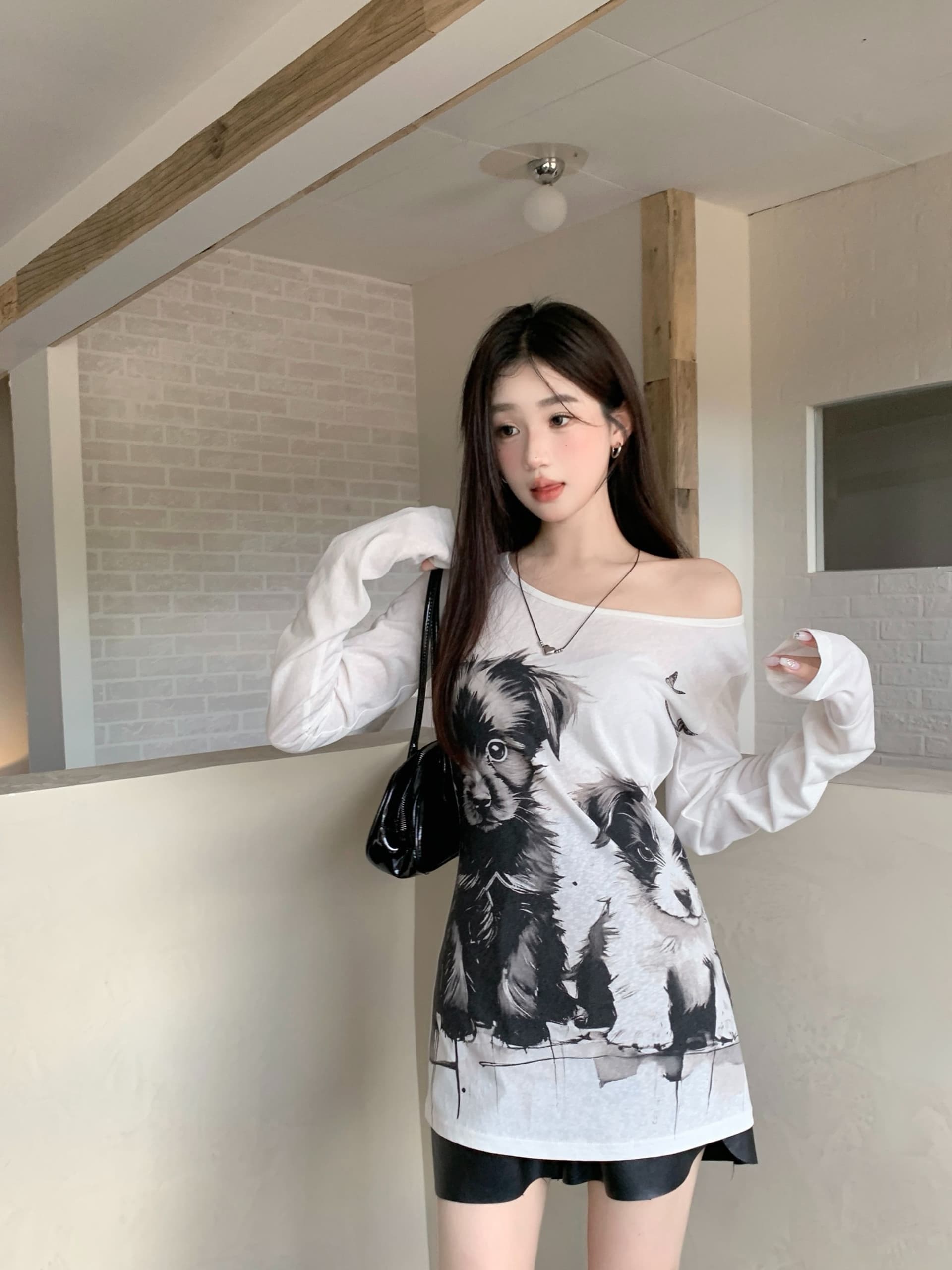 눈꽃 면 이른 가을 레트로 핫걸 마이크로 ~을 통해 섹시함 귀여운 강아지 오프숄더 긴팔 몸매 가꾸기 슬림해 보이는 오프숄더 맨위 상세 이미지 6