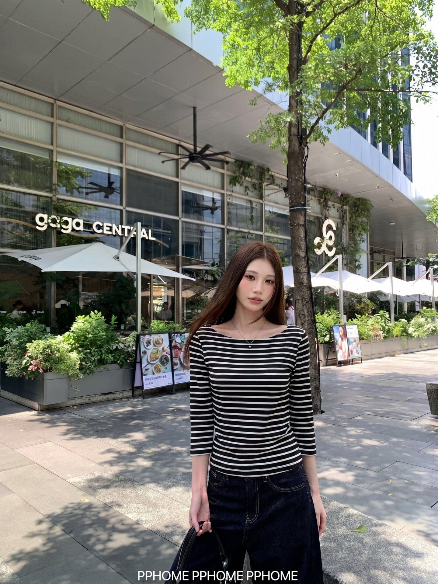 광저우 원단 컬러 짜임 기사 한 부서 느슨함 작은 스피커 중간 소매 보트 칼라 티셔츠 여성 허리 수축 슬림해 보이는 맨위 상세 이미지 2