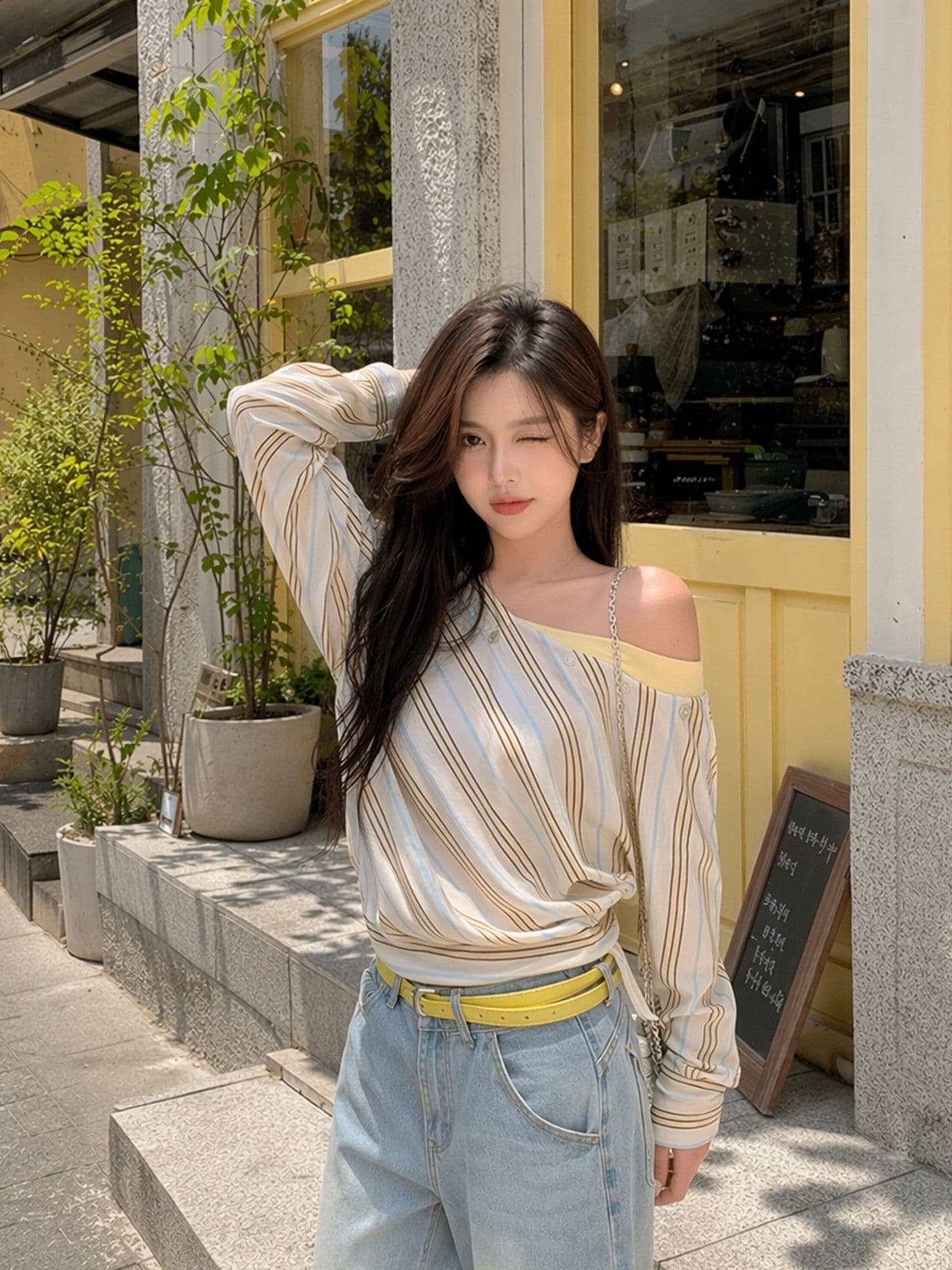 불규칙 비스듬한 어깨 스트라이프 긴팔 여성 배색 패치워크 오프숄더 루즈핏 펌프 로프 허리 수축 분위기 센스 맨위 상세 이미지 3