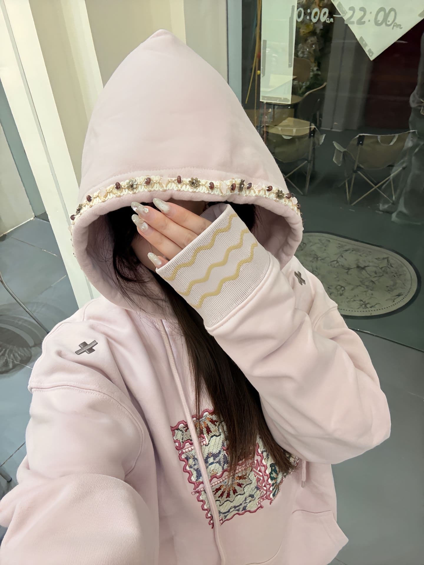 얇은 스타일 털이 있는 좋은 품질 압력 라인 작은 샤넬 스타일 자수 순수한 Mianhua 면 후드 티 스웨터 여성 이미지 3