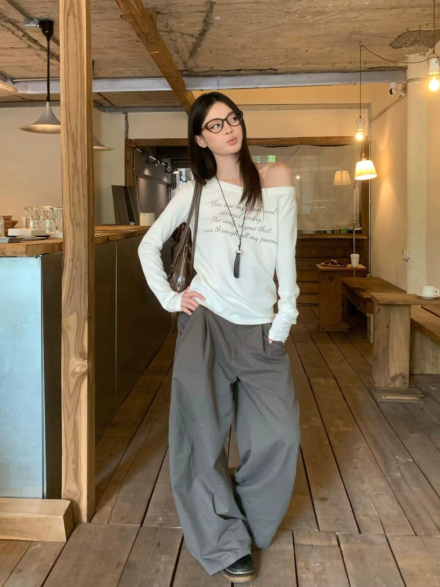 220 그램 92 면 8 암모니아 Lun 비스듬한 칼라 오프숄더 티셔츠 여성 긴 소매 기본 셔츠 여성 상세 이미지 4