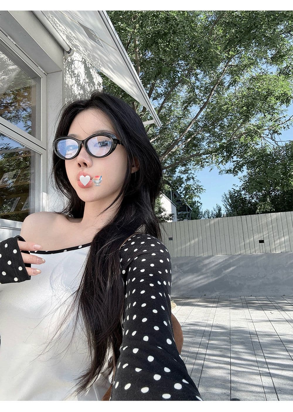 laareetoo 라이 경기 서울 삼색 도트 무늬 비스듬한 어깨 긴팔 티셔츠 여성 몸매 가꾸기 슬림해 보이는 디자인 센스 맨위 상세 이미지 19