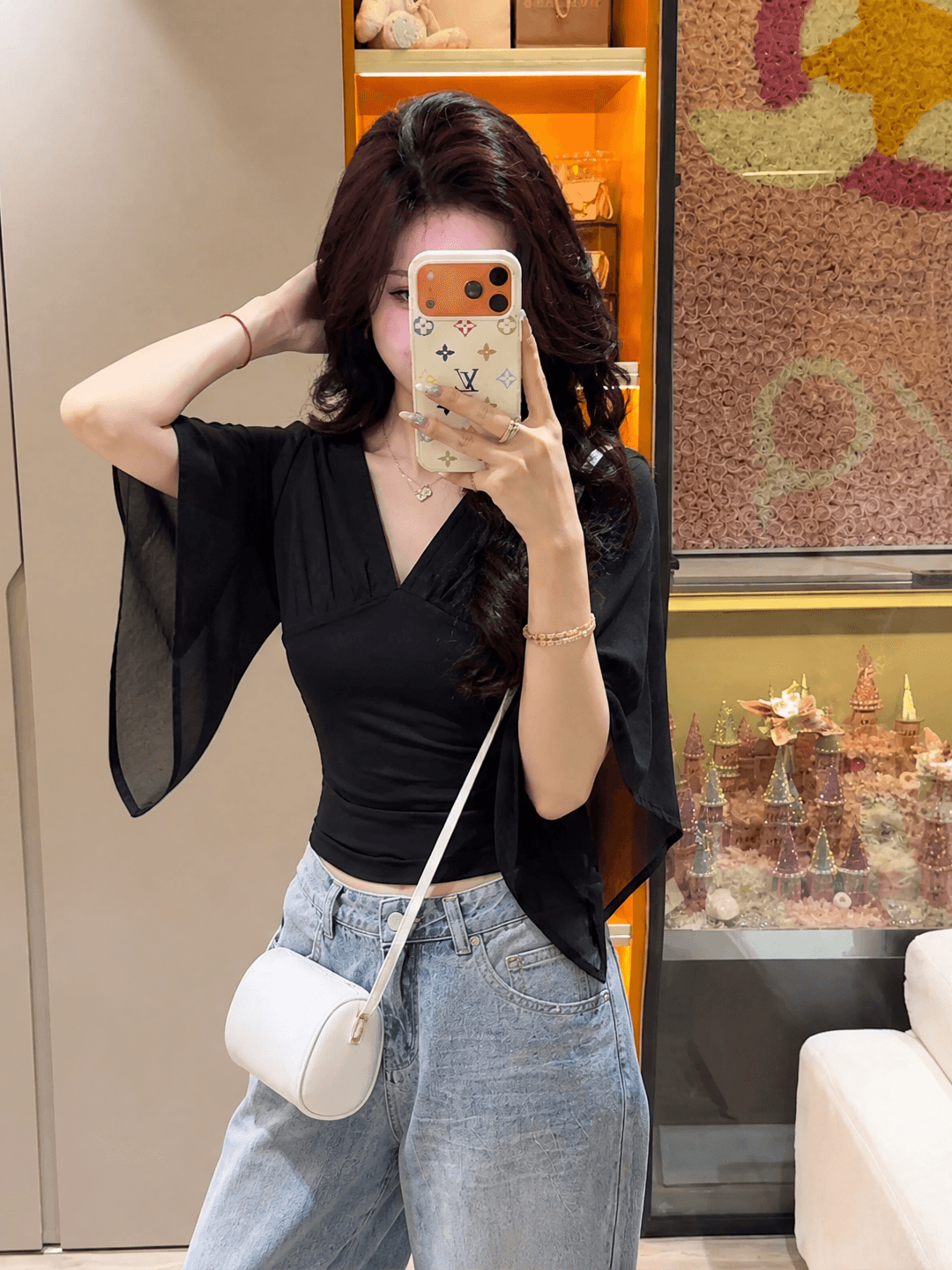 검정색 V넥 망사 패치워크 7부 소매 얇은 스타일 티셔츠 여성 품격 프랑스식 Chic 허리 수축 슬림해 보이는 연꽃 잎 소매 맨위 상세 이미지 8