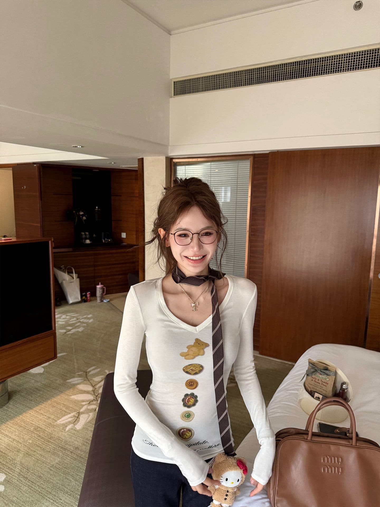 260 그램 사람들 면 이른 가을 순수한 욕망 달콤한 핫걸 몸매 가꾸기 강아지 프린트 V넥 만나는 여성 긍정적 인 어깨 긴팔 티셔츠 맨위 상세 이미지 3