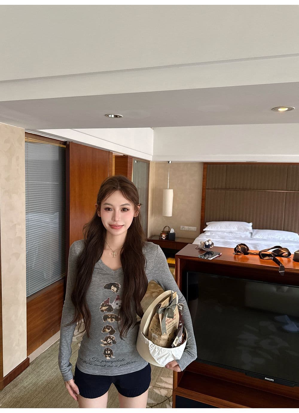 260 그램 사람들 면 이른 가을 순수한 욕망 달콤한 핫걸 몸매 가꾸기 강아지 프린트 V넥 만나는 여성 긍정적 인 어깨 긴팔 티셔츠 맨위 상세 이미지 13