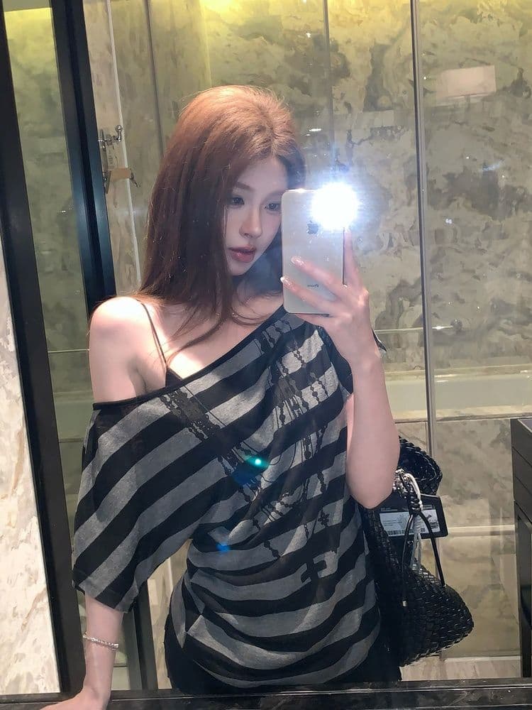 32 순면 마이크로 이슬 디스플레이 얇은 비스듬한 칼라 스트라이프 오프숄더 반팔 티셔츠 여성 여름 루즈핏 슬림해 보이는 비스듬한 어깨 의류 상세 이미지 11