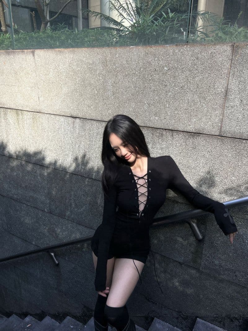모방 면 아메리칸 핫걸 스트랩 V넥 점프 슈트 바지 여성 봄 가을 몸매 가꾸기 하이웨이스트 올인원 반바지 트렌드 상세 이미지 9