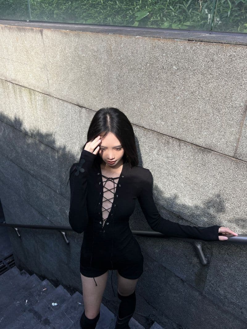 모방 면 아메리칸 핫걸 스트랩 V넥 점프 슈트 바지 여성 봄 가을 몸매 가꾸기 하이웨이스트 올인원 반바지 트렌드 상세 이미지 10