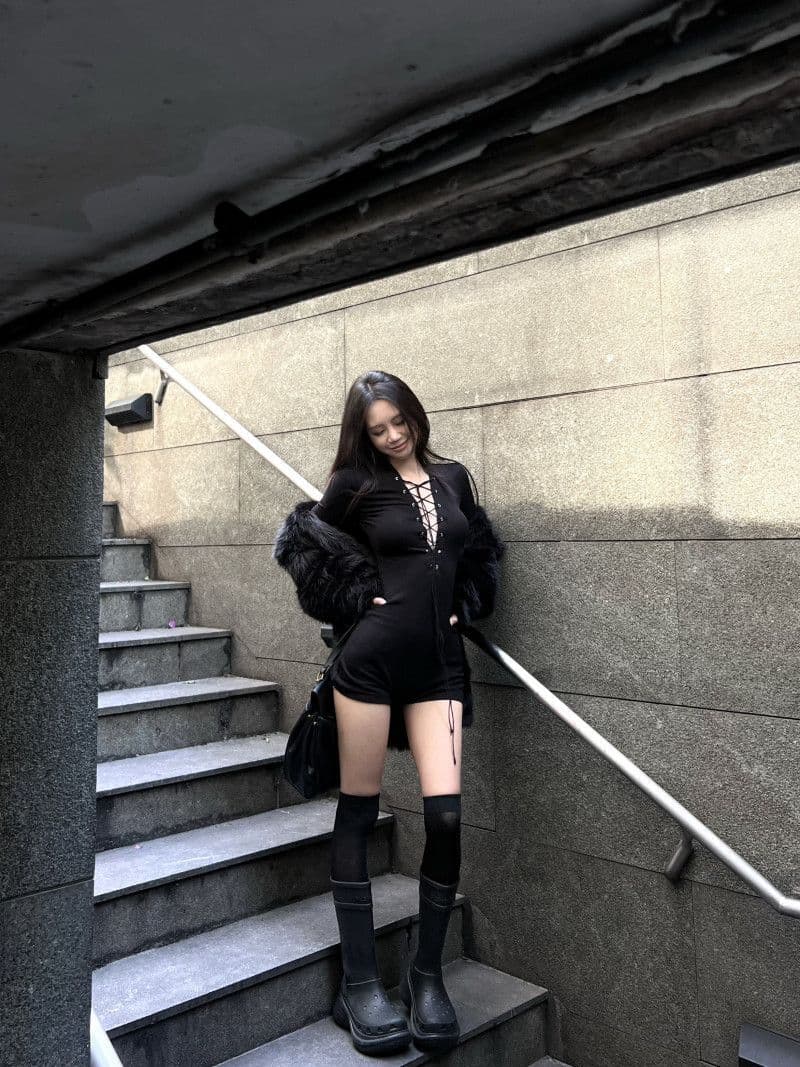모방 면 아메리칸 핫걸 스트랩 V넥 점프 슈트 바지 여성 봄 가을 몸매 가꾸기 하이웨이스트 올인원 반바지 트렌드 상세 이미지 18