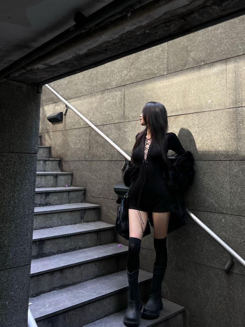 모방 면 아메리칸 핫걸 스트랩 V넥 점프 슈트 바지 여성 봄 가을 몸매 가꾸기 하이웨이스트 올인원 반바지 트렌드 상세 이미지 20