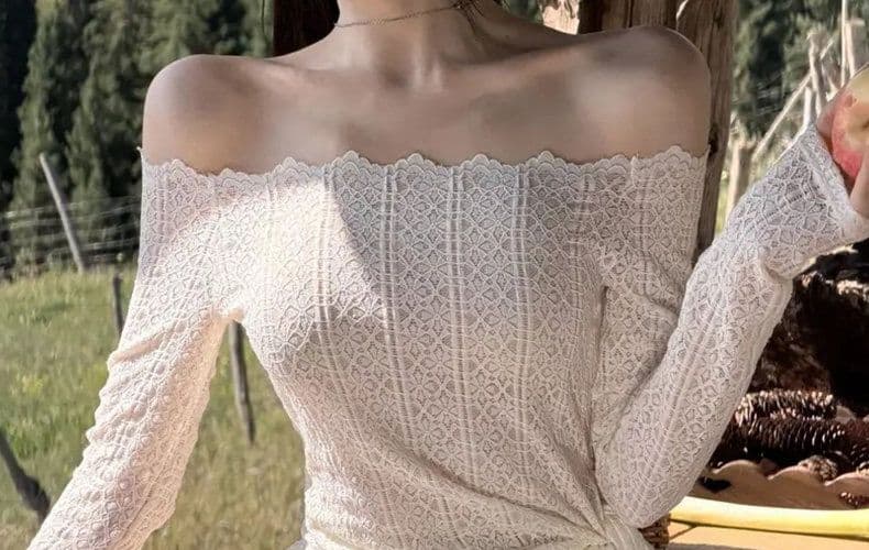 한 부서 오프숄더 레이스 긴팔 티셔츠 여성 가을 디자인 센스 불규칙 레이스업 나비 매듭 허리 수축 슬림해 보이는 맨위 상세 이미지 13