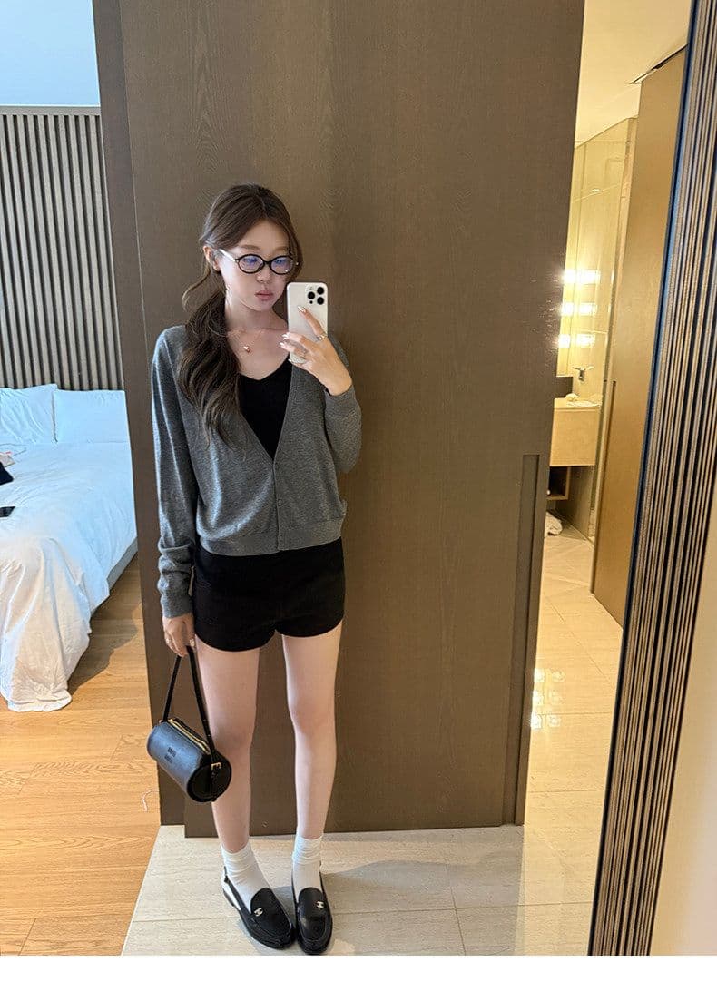 라이 경기 서울 V넥 다용도 긴팔 티셔츠 여성 뜨개질 슬림해 보이는 루즈핏 단색 기본 셔츠 가을 새로운 다용도 맨위 상세 이미지 3