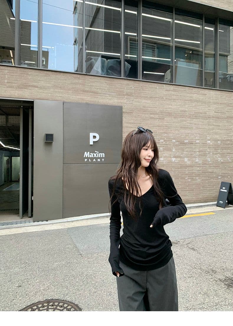 라이 경기 서울 V넥 다용도 긴팔 티셔츠 여성 뜨개질 슬림해 보이는 루즈핏 단색 기본 셔츠 가을 새로운 다용도 맨위 상세 이미지 14