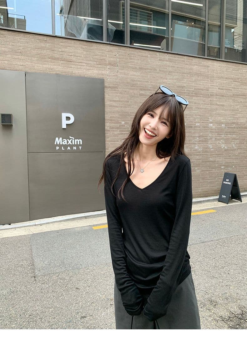 라이 경기 서울 V넥 다용도 긴팔 티셔츠 여성 뜨개질 슬림해 보이는 루즈핏 단색 기본 셔츠 가을 새로운 다용도 맨위 상세 이미지 15