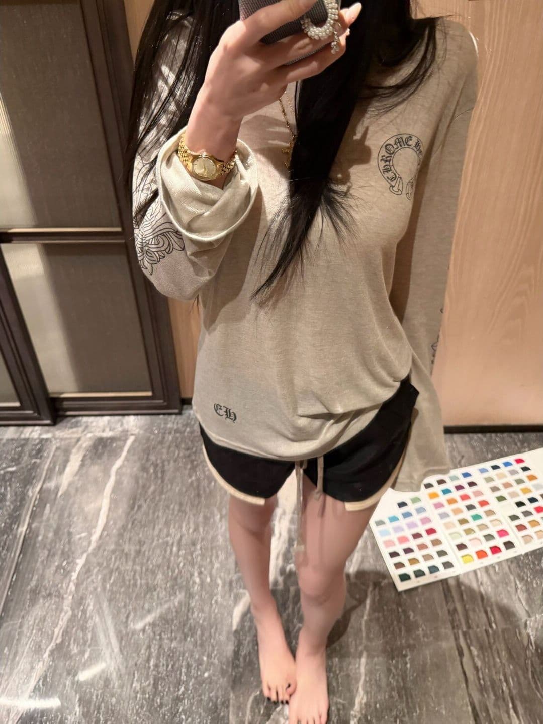 눈꽃 면 레트로 섹션 산스크리트어 알파벳 마이크로 ~을 통해 블라우스 긴팔 티셔츠 여성 조기 가을 살구 색상 루즈핏 캐주얼 맨위 이미지 4