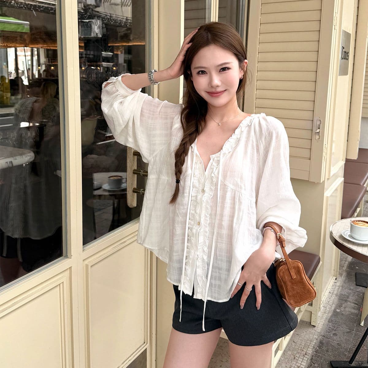 원본 품질 이른 가을 한 부서 질감 센스 V넥 레이스업 프릴 셔츠 루즈핏 요정 가스 부드러운 긴팔 맨위