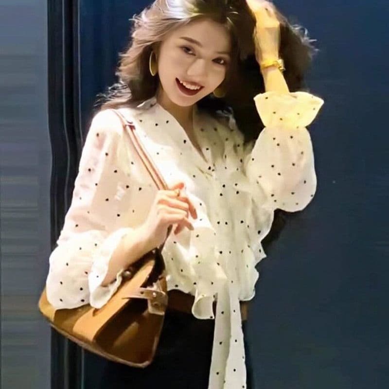 프랑스식 품격 고급 센스 프릴 도트 무늬 긴팔 셔츠 여성 가을 부드러운 바람 스트랩 Chic 셔츠 맨위 이미지 3