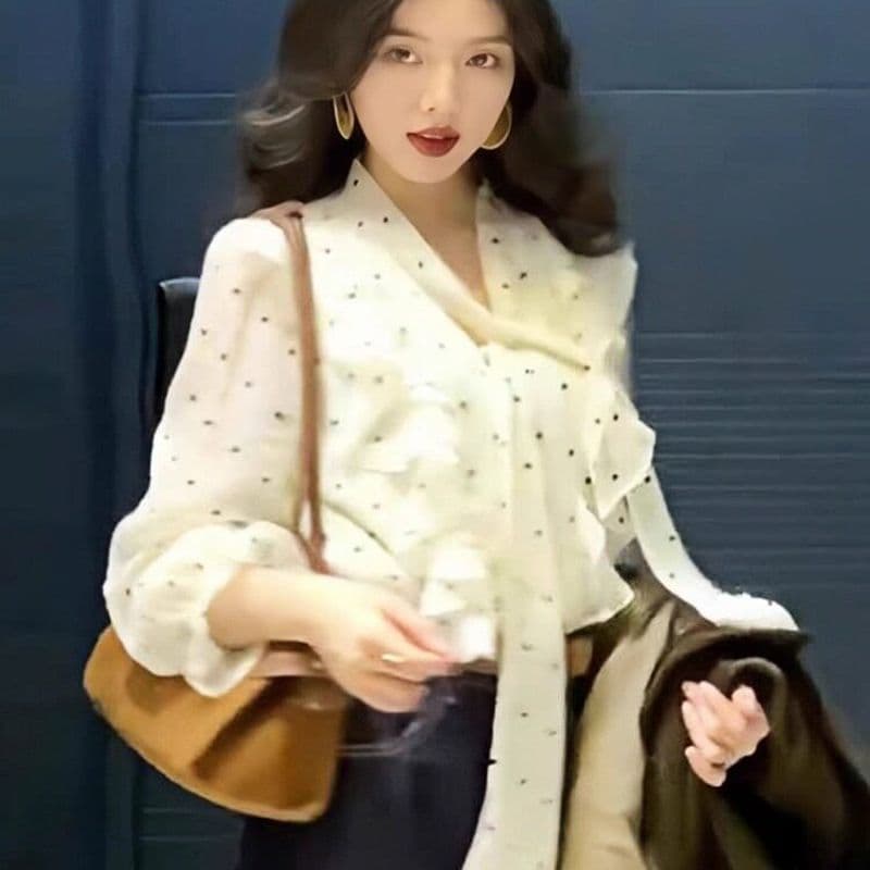프랑스식 품격 고급 센스 프릴 도트 무늬 긴팔 셔츠 여성 가을 부드러운 바람 스트랩 Chic 셔츠 맨위 이미지 4