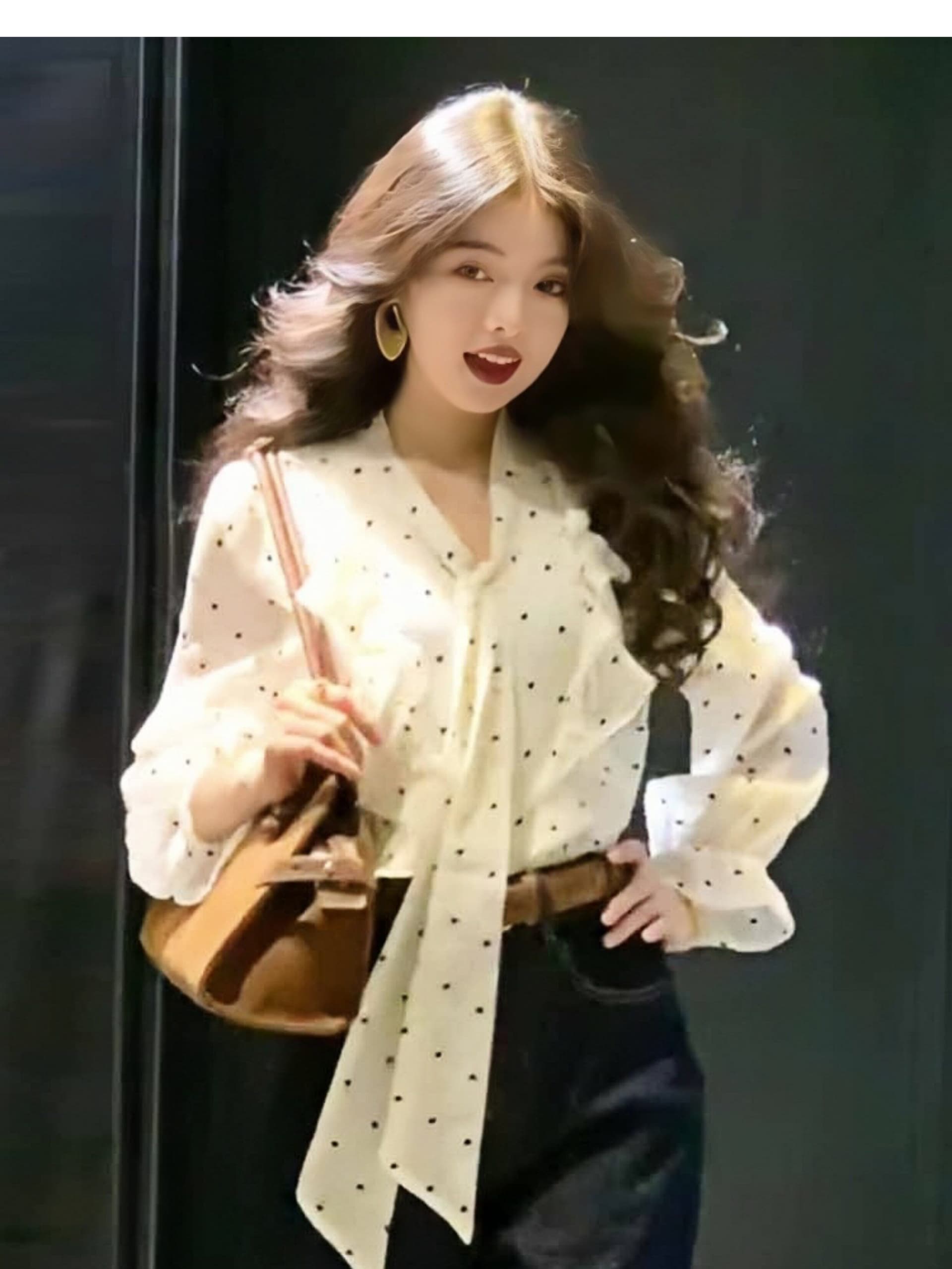 프랑스식 품격 고급 센스 프릴 도트 무늬 긴팔 셔츠 여성 가을 부드러운 바람 스트랩 Chic 셔츠 맨위 상세 이미지 6