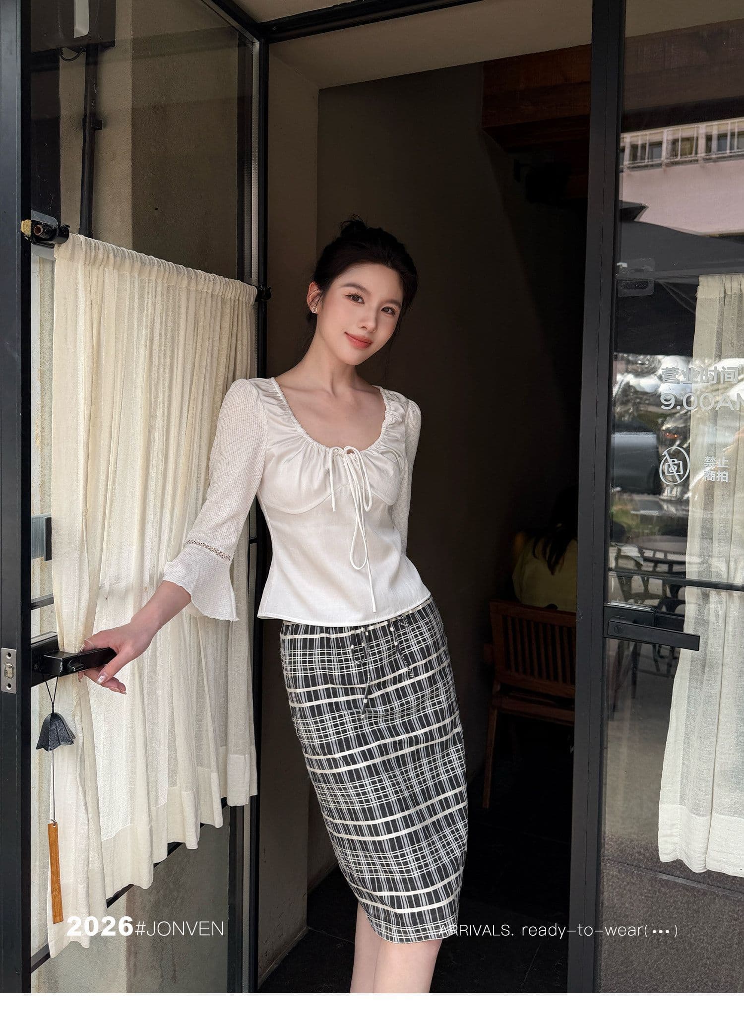 높은 품질 품질 레트로 새틴 대 라운드 넥 주름 맨위 여성 품격 출퇴근 고급 chic Chic 여성 셔츠 상세 이미지 10