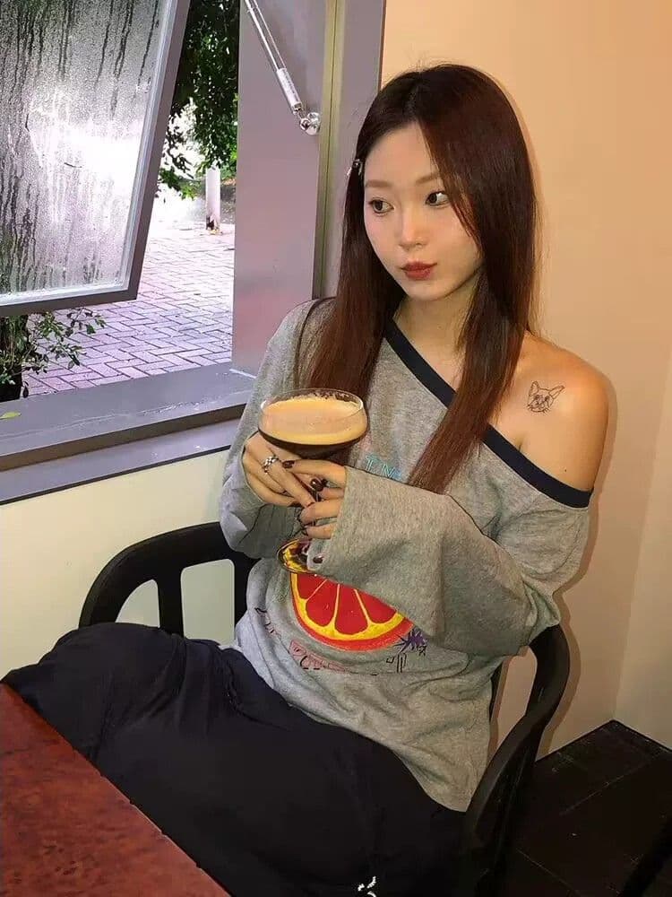 원본 품질 이른 가을 디자인 센스 작은 대중 긴팔 티셔츠 느슨함 센스 회색 상세 이미지 8
