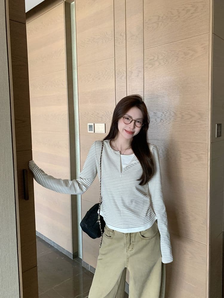 원본 원단 한 부서 페이크 레이어드 스트라이프 긴팔 티셔츠 여성 조기 봄 가을 새로운 인사이드 가져 가라. 만나는 쇼트 스타일 맨위 이미지 2