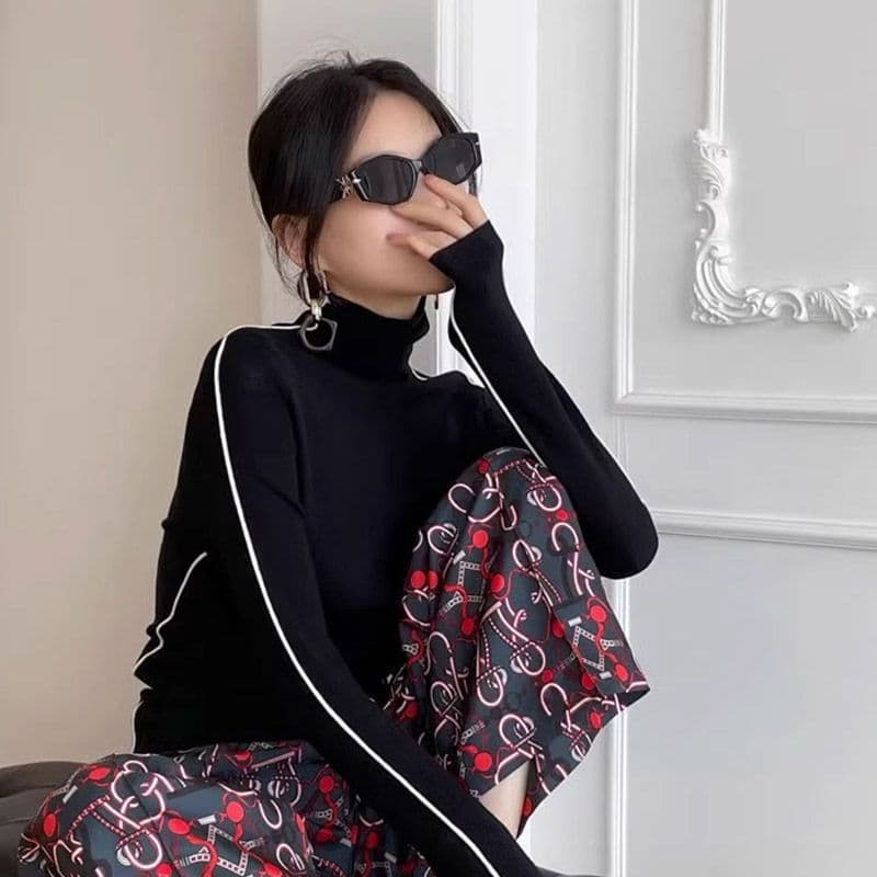 프랑스식 터틀넥 니트 기본 셔츠 여성 디자인 센스 작은 대중 말뚝 더미 칼라 인사이드 가져 가라. 봄 가을 맨위 이미지 3