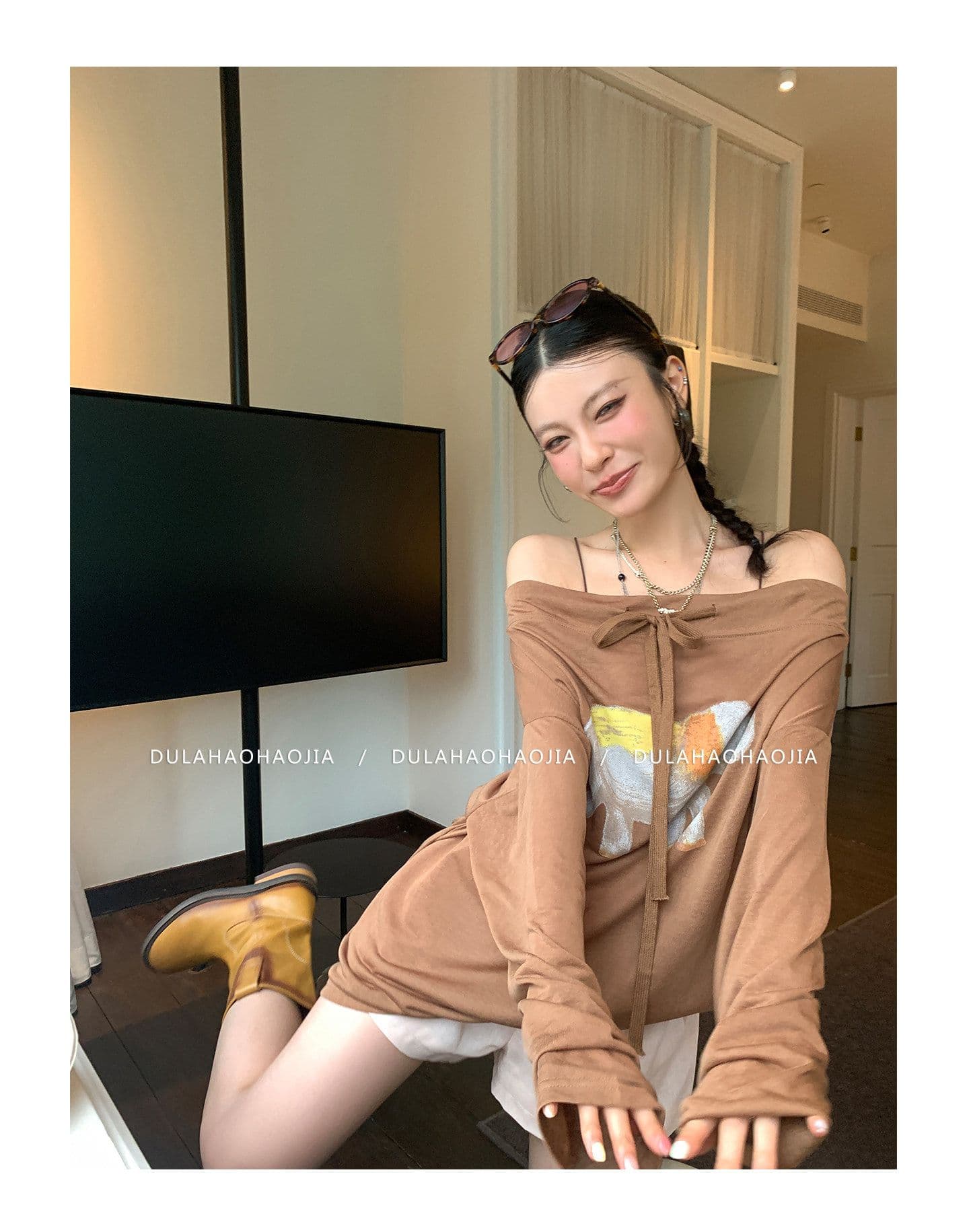 라이 경기 서울 프린트 스트랩 오프숄더 긴팔 티셔츠 여성 조기 가을 루즈핏 chic 오프숄더 커피 색상 작은 대중 맨위 상세 이미지 12