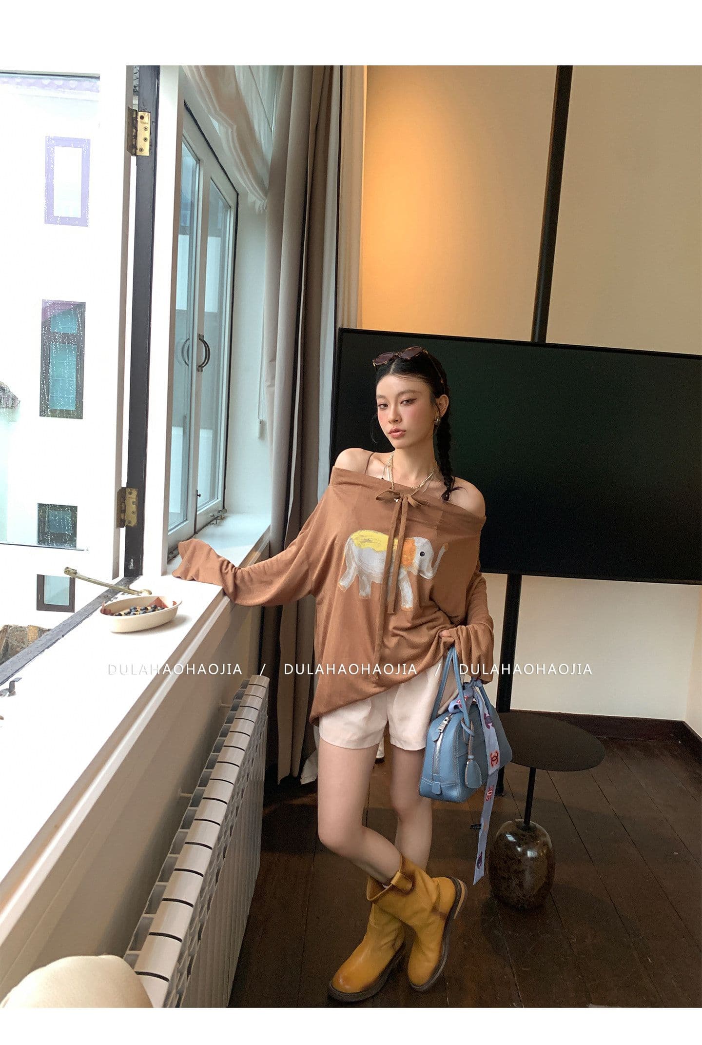 라이 경기 서울 프린트 스트랩 오프숄더 긴팔 티셔츠 여성 조기 가을 루즈핏 chic 오프숄더 커피 색상 작은 대중 맨위 상세 이미지 17